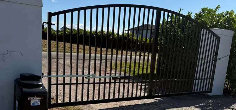 Driveway Fence Repair Centreville